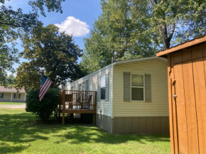 Conveniently located and spacious home in the heart of Stanton,Ky, close to Red River Gorge, KY Dragway, and Natural Bridge State Park